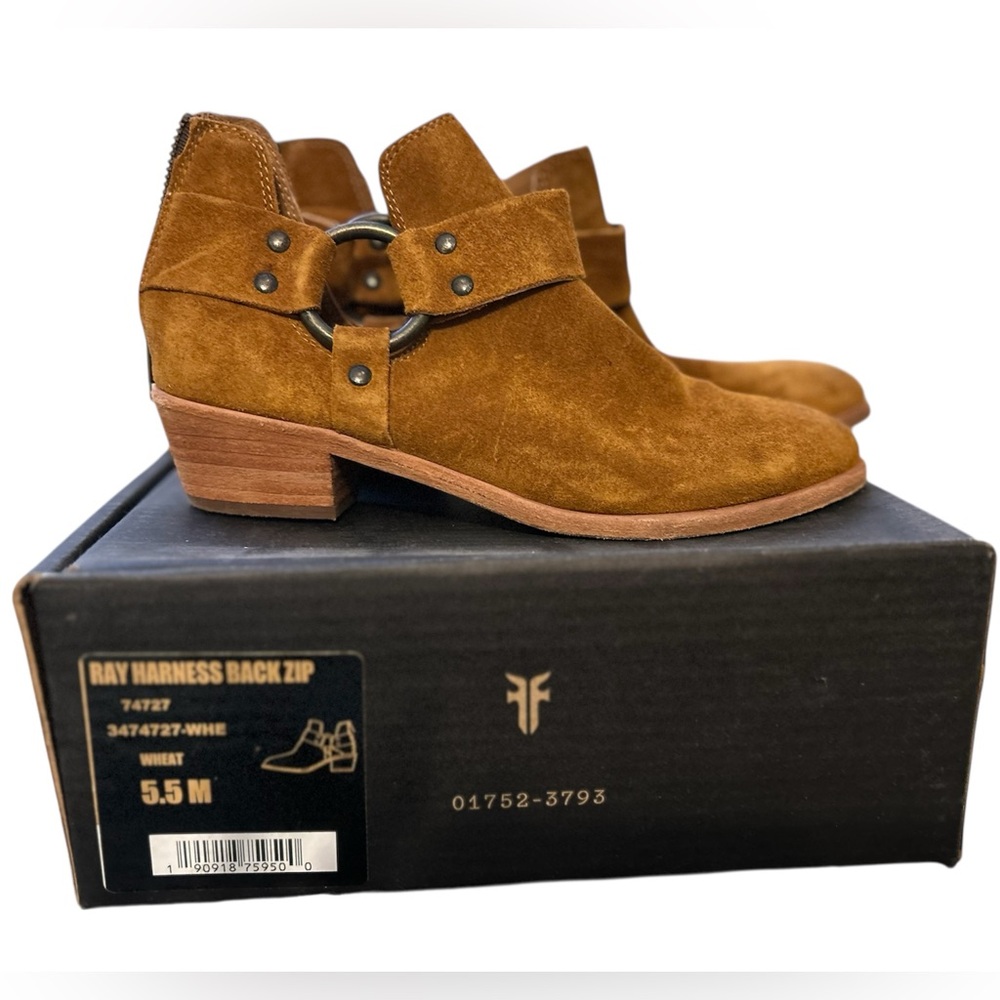 FRYE - RAY HARNESS BACK ZIP - WHEAT - SZ 5.5